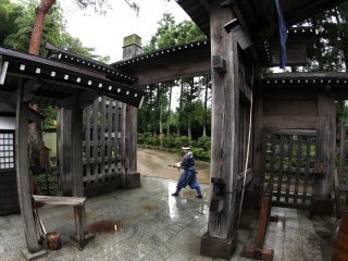 The entrance of the park is defended by a samurai warrior which will let you in with a ticket of course!&nbsp;