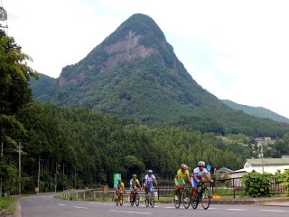 Yoroi-Dake Mountain on the Soni-Mitsue Course