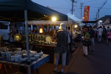 Aizu Hongo Morning Pottery Market