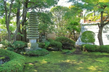 <p>Stone pagoda in the temple garden</p>