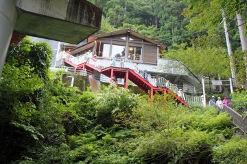 <p>Looking up at the entrance house and restaurant from the stairs</p>