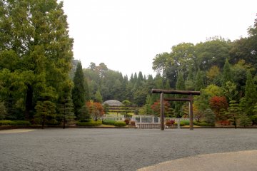 <p>Mausoleum of Emperor Taisho, called Tama no Misasagi</p>