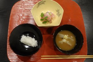 The first course of the cha-kaiseki meal
