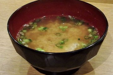 <p>A side of miso soup</p>

