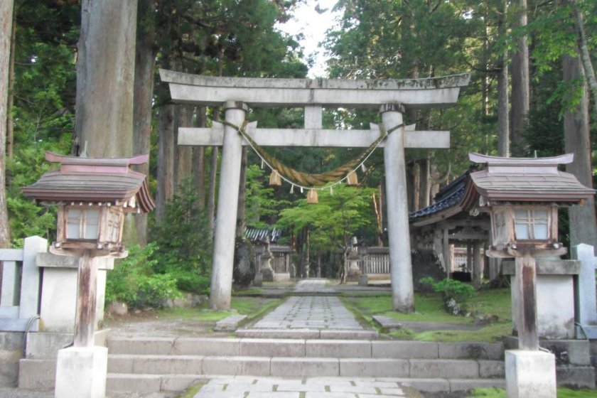 Ashikuraji Oyama Jinja Torii