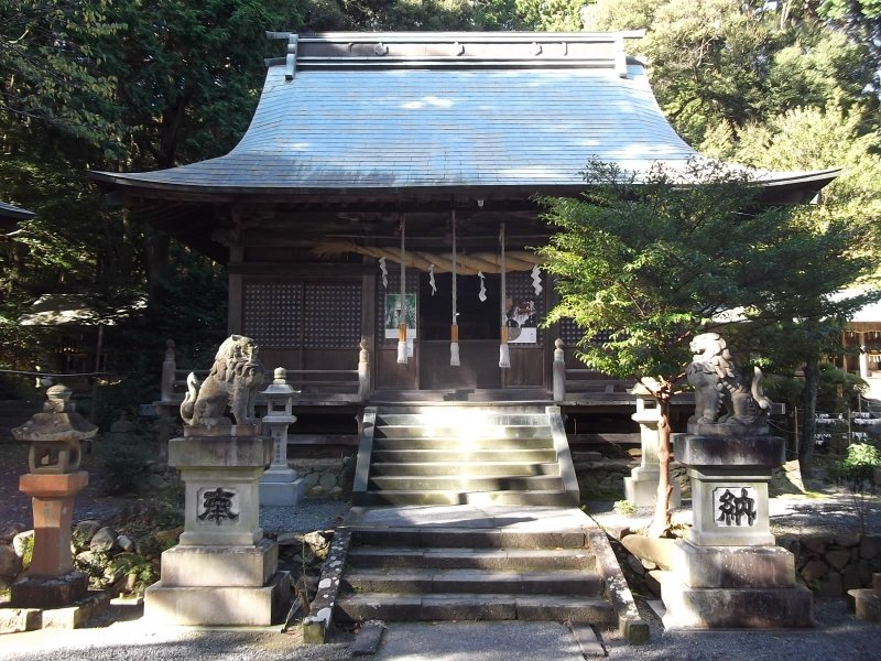 <p>The main shrine hall</p>
