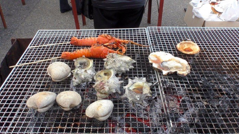 IseEbi (Japanese lobsters), Clams and Turban shells grilled up BBQ-style
