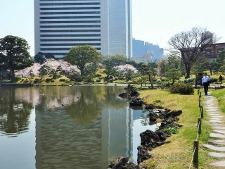 In 1924 the property was given to the City of Tokyo, the garden was restored, and it was opened as a public park.