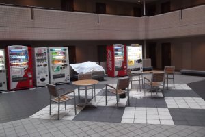 The courtyard and vending machines