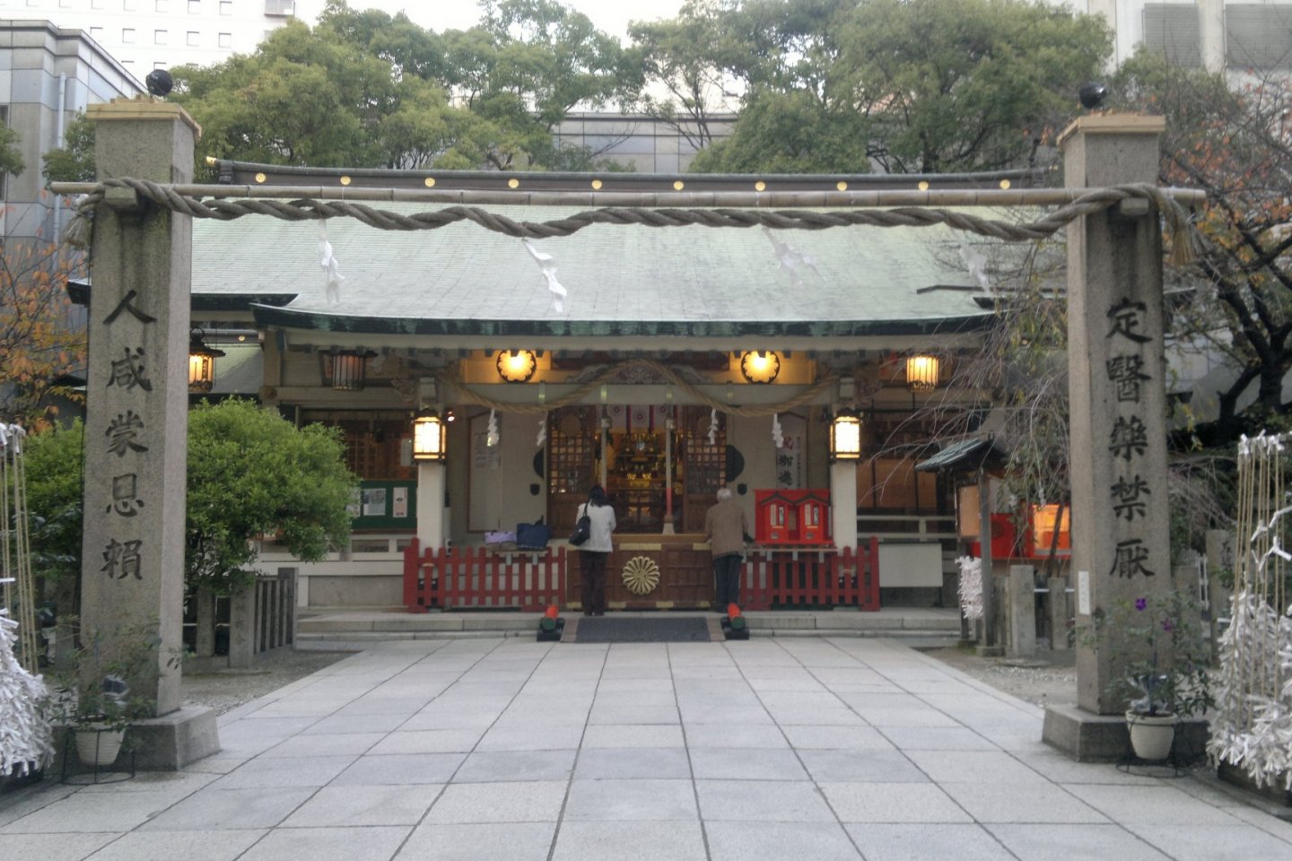 Kuil utama Tsuyu no Tenjinja