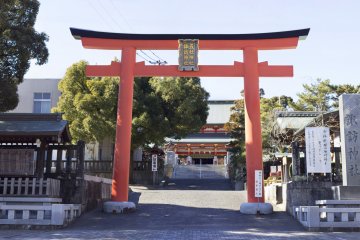 The main entrance to the shrine grounds