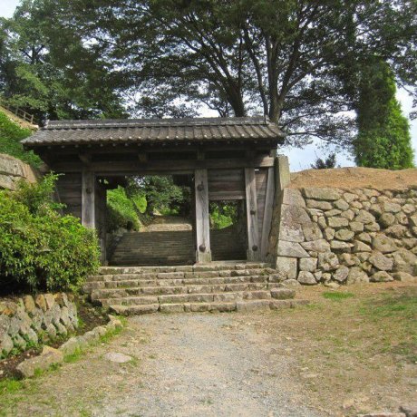 The Ruins of Tottori Castle