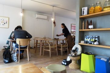Lunch at Apron Cafe, with a homely atmosphere
