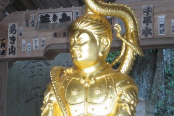 Beautiful statues at the temple's entrance