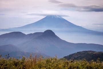 ภูเขาลูกไม่ใกล้ไม่ไกลคือภูเขาฟูจิ