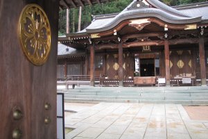 Highlights from my trip: quiet shrines in Takayama