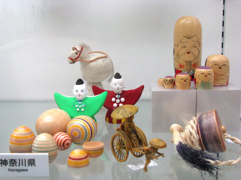 Shichi-fuku-jin on display among other toys produced in Kanagawa