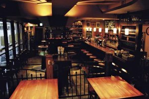Failte Irish Pub and Restaurant bar area
