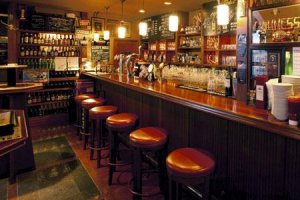 Failte Irish Pub and Restaurant bar
