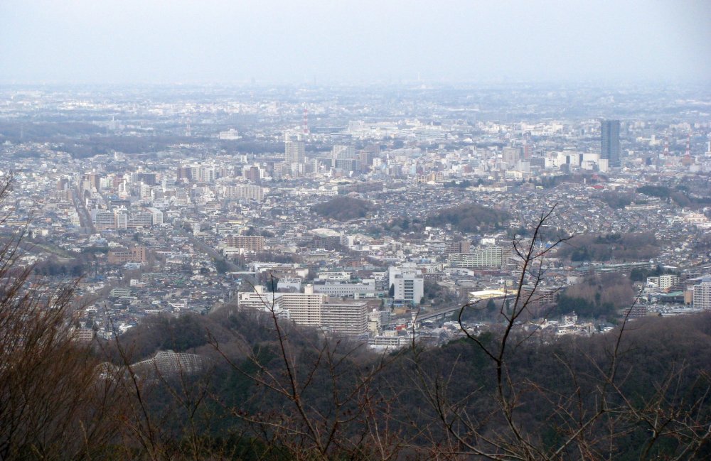Pemandangan Tokyo dari Takaosan