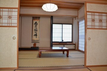 Guest room with tokonoma alcove