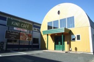 <p>Kiwi cafe ในTakasaki&nbsp;Gunma</p>