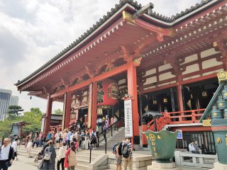 อาคารหลักของวัดที่ประดิษฐานของรูปแกะสลักเจ้าแม่กวนอิม หรือแคนนอน เทพเจ้าแห่งความเมตตาของญี่ปุ่น