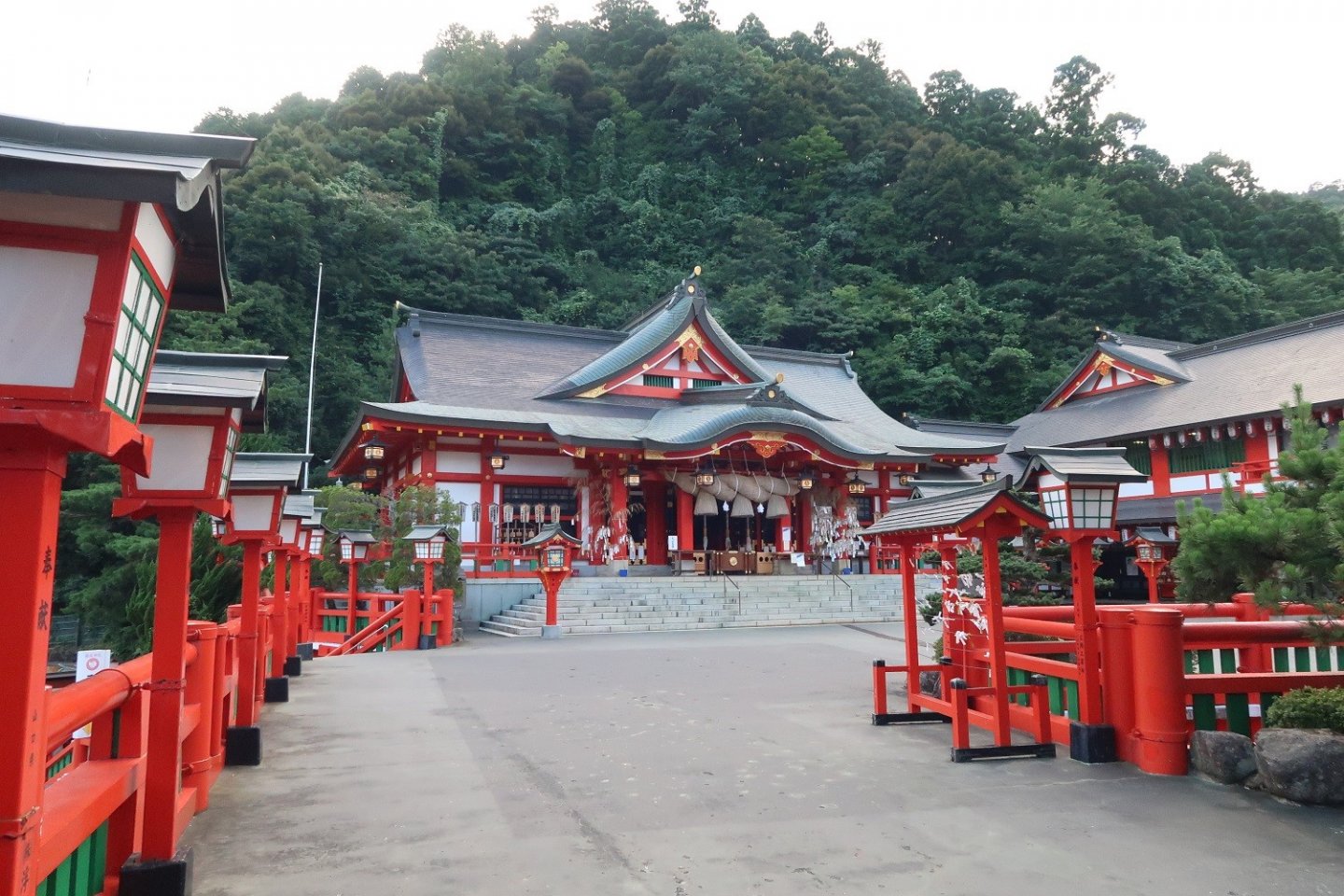 Taikodaniinari Shrine main hall