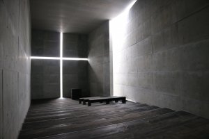 A full-size replica of Church of Light was created by Ando especially for the exhibition