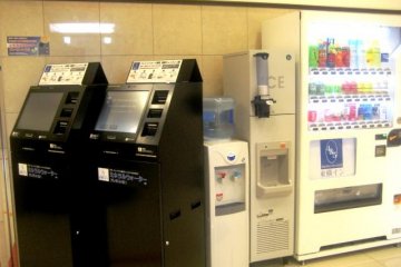 Self Check in machines in a selected number of Toyoko Inn hotels mean you can check in without speaking a word at Shinagawa Tennozu Isle Tokyo