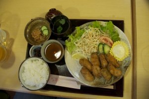 Fried oysters set meal ¥1600