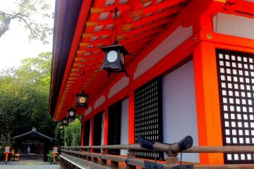 The striking orange and white colors at Yasaka Shrine at the end of Shijo Gion Kyoto
