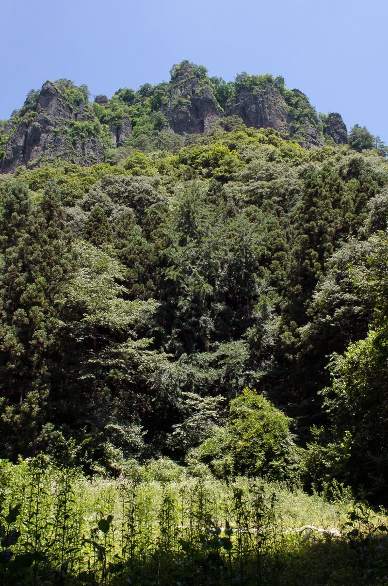 The rocky cliffs of Mount Iwabitsu