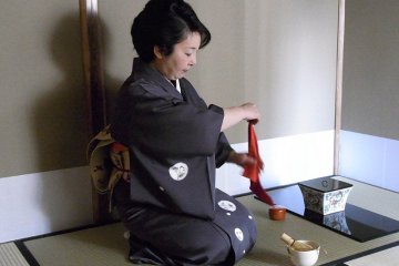 Rie Takeda, Tea Ceremony ambassador to the world