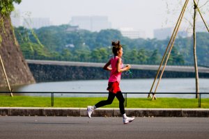 Seorang pelari di Imperial Palace