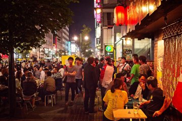 One hundred food stalls fill up all the side streets