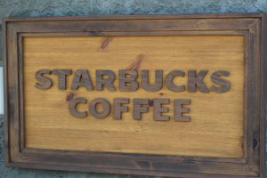 10 Starbucks Unik di Jepang