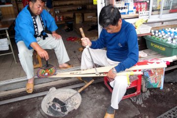 <p>Purchase a souvenir hiking stick at the 5th Station for &yen;1,500 and get it branded with stamps from various huts along the Yoshidaguchi Line, &yen;200-&yen;300/ea</p>