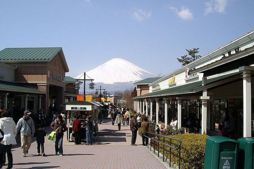 In clear weather, Mt. Fuji can be easily viewed from the outlets