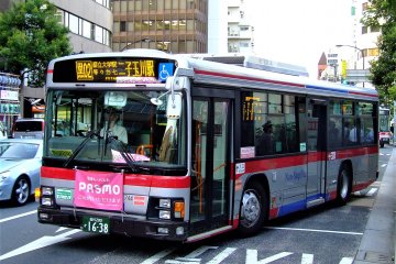 A typical suburban Japanese bus