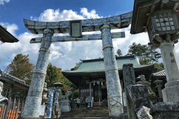 Tozan Shrine