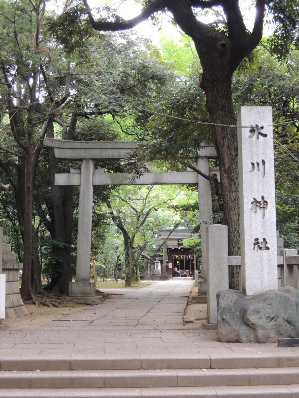 Main entrance of Hikawa Shrine