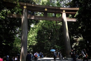 <p>The torii, or gate, marking the entrance to the shrine grounds</p>