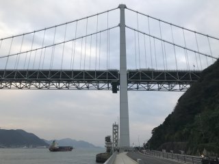 Lebih banyak pemandangan Jembatan Kanmon dari Taman Mimosusogawa