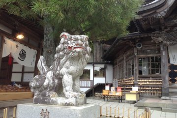 Shishi can be found at all shrines as guardians of the holy area.