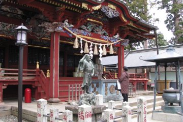 Один из храмов Такао-сан