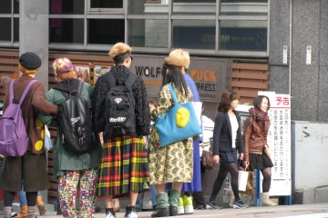 Модники на улице Такешита 