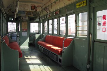 Старинный трамвай