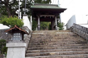 Steps at the entrance of the shrine compound