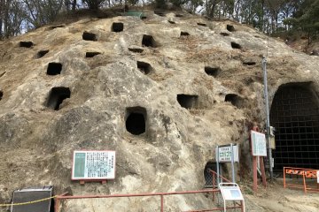 Tombs of Yoshimi Hyakuana - 2